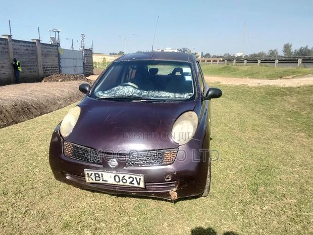 Nissan March 2003 Red