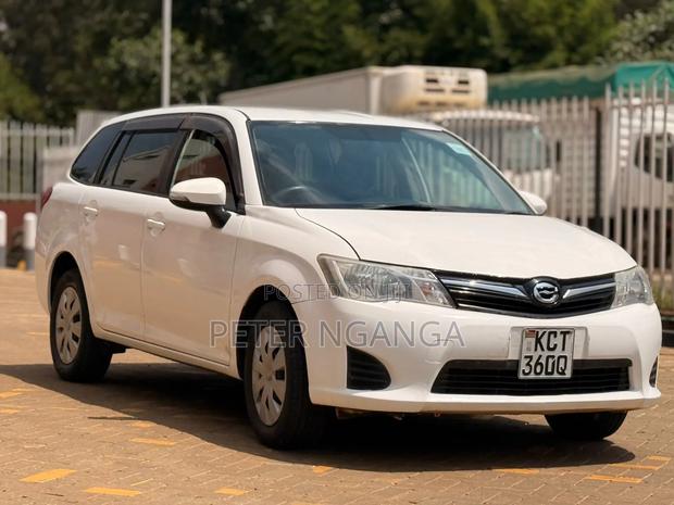Toyota Corolla Fielder 1.5 Petrol FWD 2013 White