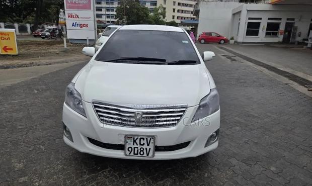 Toyota Premio 2012 White