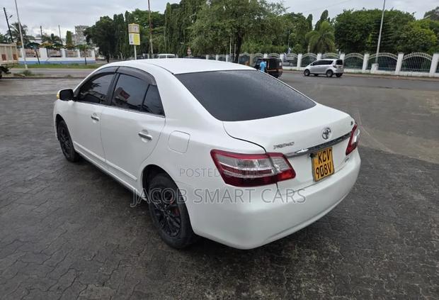 Toyota Premio 2012 White