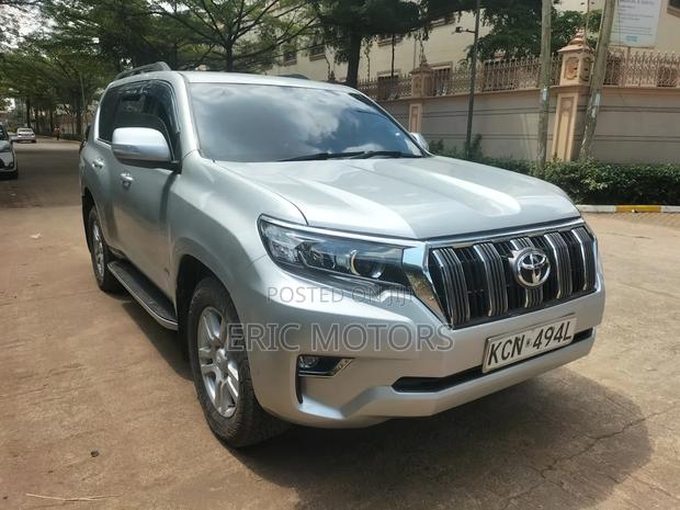 Toyota Land Cruiser Prado 2010 Silver