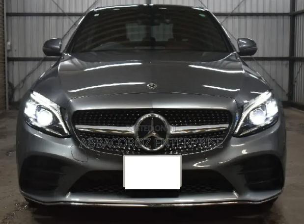 Mercedes-Benz C200 2020 Gray