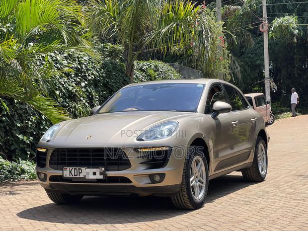 Porsche Macan 2017 Gold