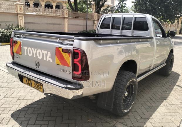 Toyota Hilux 2014 Silver