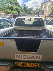 Nissan Navara 2011 Silver for sale