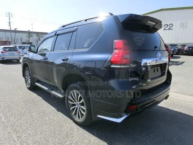 Toyota Land Cruiser Prado 2.7 2019 Blue