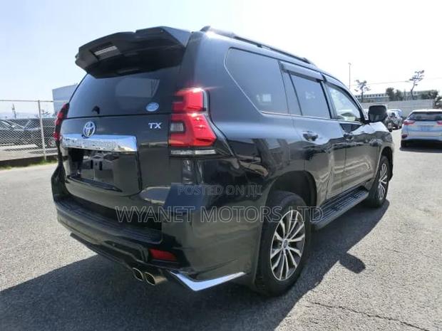 Toyota Land Cruiser Prado 2.7 2019 Blue