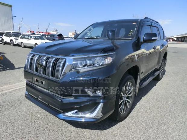 Toyota Land Cruiser Prado 2.7 2019 Blue