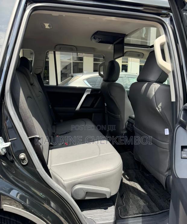 Toyota Land Cruiser Prado 2.8 2020 Black