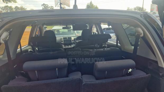Toyota Vanguard 2010 Black