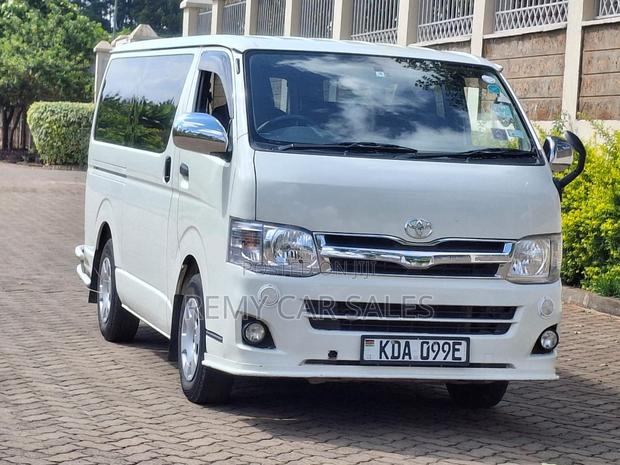 Toyota HiAce SV Premium 2013 White