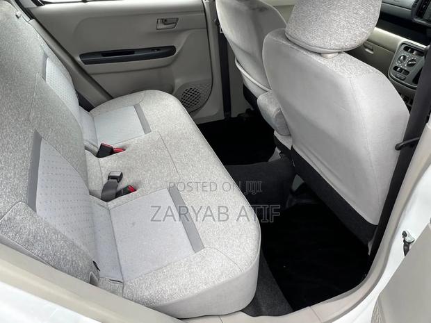 Toyota Passo 2018 White