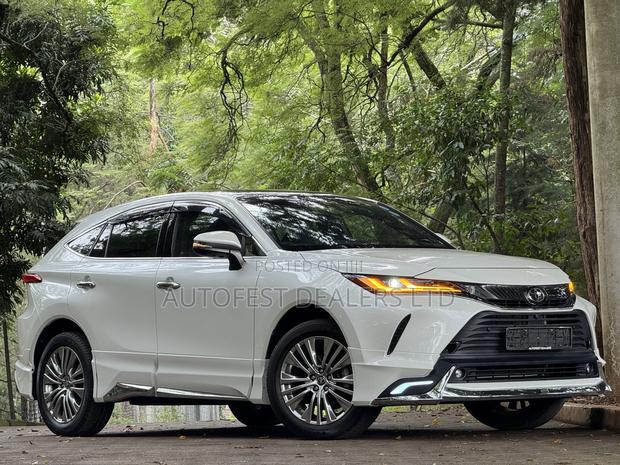 Toyota Harrier 2.0 2020 White