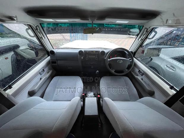 Toyota Land Cruiser 2019 Pearl