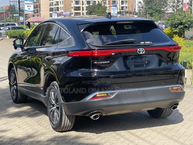 Toyota Harrier 2020