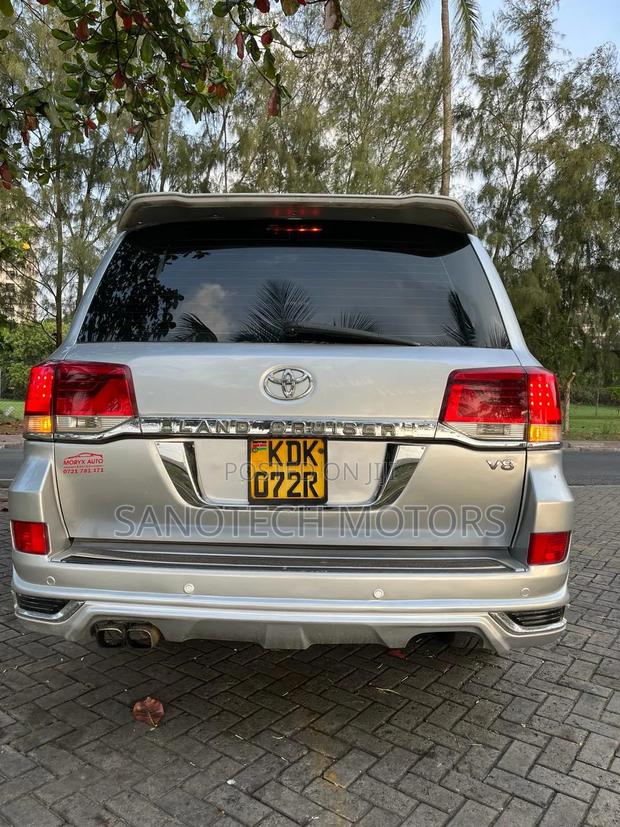 Toyota Land Cruiser 2008 Silver