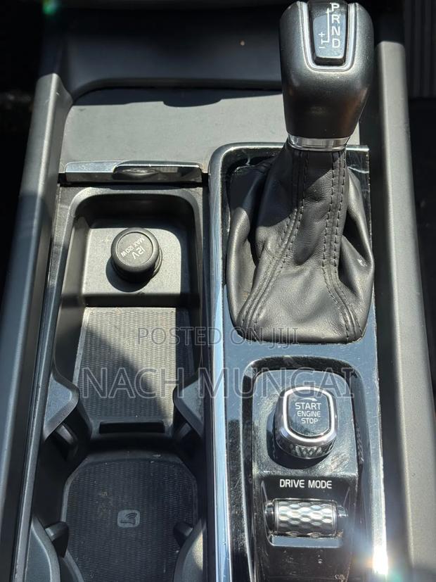 Volvo XC60 2018 Blue