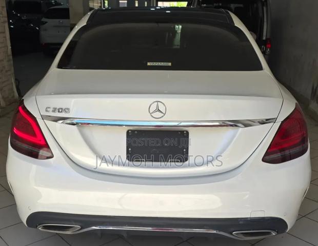 Mercedes-Benz C200 2019 Pearl
