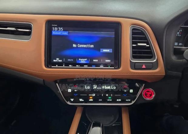 Honda Vezel 2019 Pearl