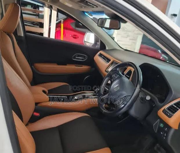Honda Vezel 2019 Gray