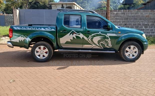 Nissan Navara 2005 Green