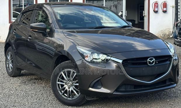 Mazda 2 2019 Gray