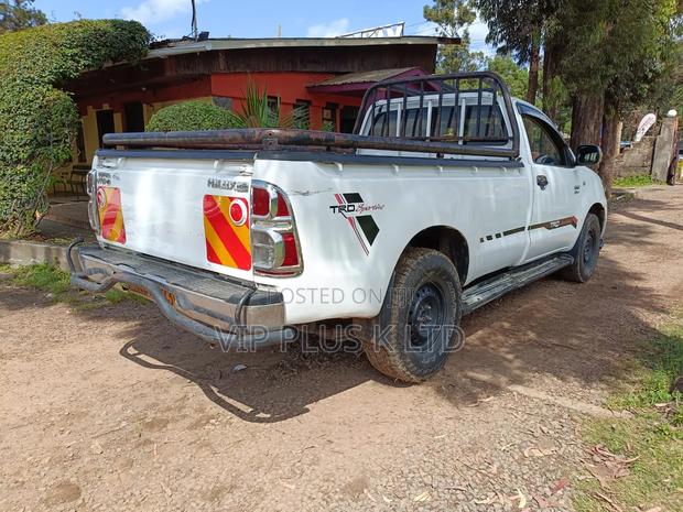 Toyota Hilux 2.7 VVT-i 4X4 SRX 2011 White
