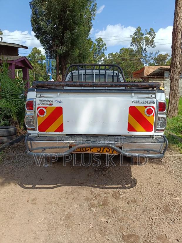 Toyota Hilux 2.7 VVT-i 4X4 SRX 2011 White