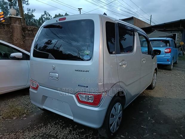 Suzuki Wagon R 660 Hybrid FWD 2018 Silver