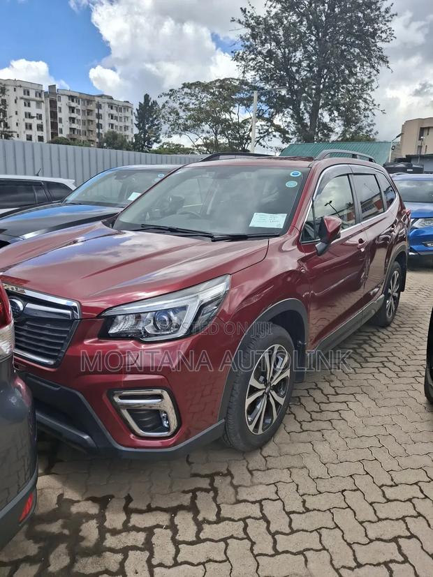 Subaru Forester Premium AWD 2019 Red