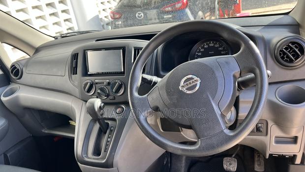 Nissan NV200 2019 White