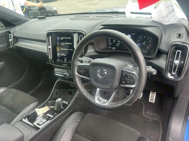 Volvo XC40 T5 Petrol AWD 2020 Blue