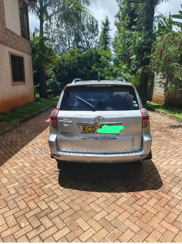 Toyota Vanguard 2008 Silver