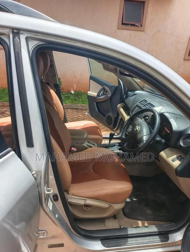 Toyota Vanguard 2008 Silver
