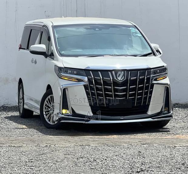 Toyota Alphard 2.5 Petrol FWD 2019 White