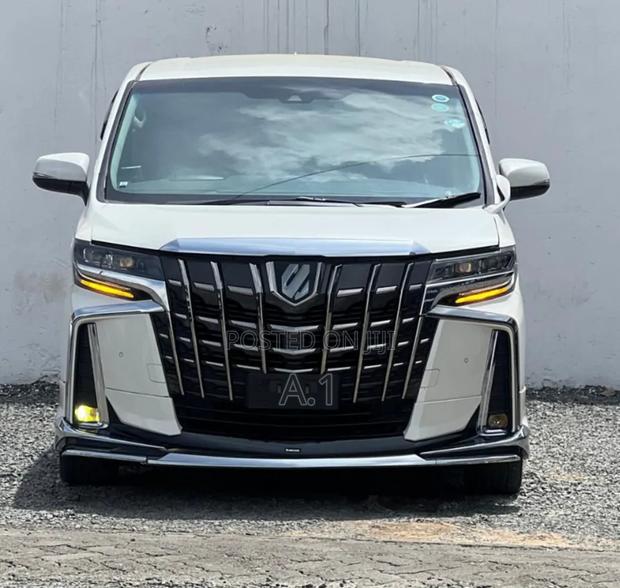 Toyota Alphard 2.5 Petrol FWD 2019 White