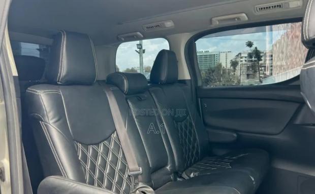 Toyota Alphard 2.5 Petrol FWD 2019 White