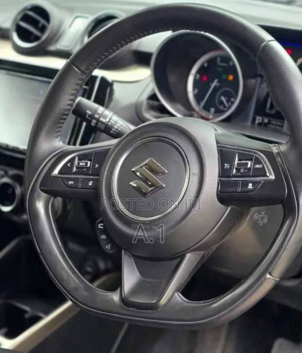 Suzuki Swift 2019 Red