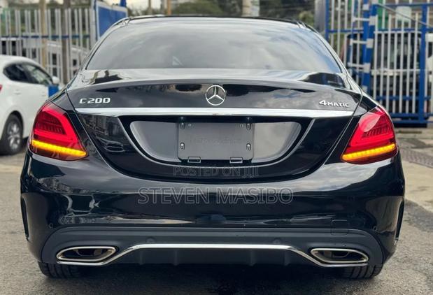 Mercedes-Benz C200 2019 Black