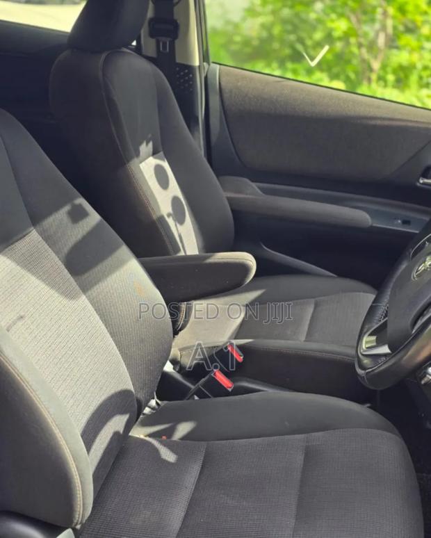 Toyota Sienta 1.5 Hybrid FWD (6-seater) 2020 Matt Black