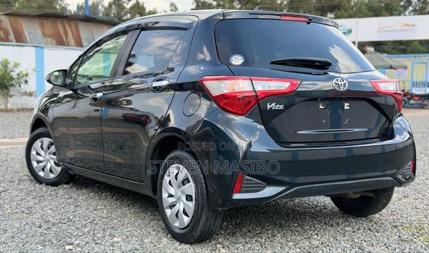 Toyota Vitz 1.0 FWD 5dr 2019 Black
