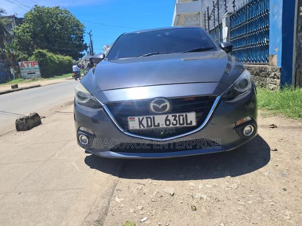 Mazda Axela 2015 Blue