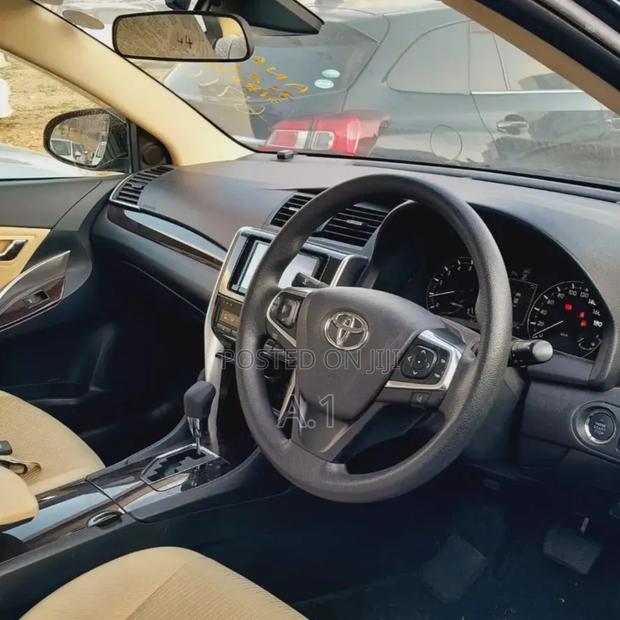 Toyota Premio 1.5 FWD 2019 Blue