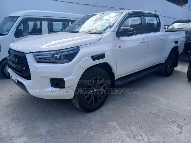 Toyota Hilux Revo Double Cab Deisel 2.4 AWD 2021 White