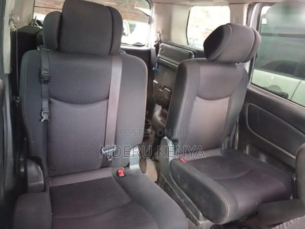 Nissan Serena 2013 Blue