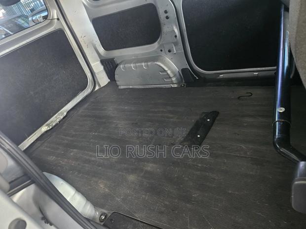 Nissan NV200 2018 Silver