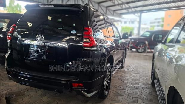 Toyota Land Cruiser Prado 3.0 190hp 2019 Black