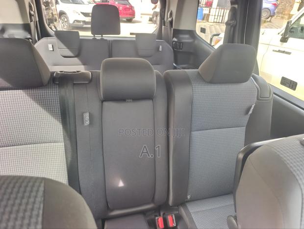 Toyota Noah 2022 Gray
