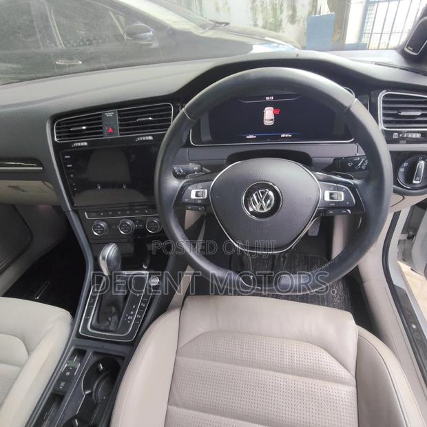 Volkswagen Golf 1.4T SE FWD 2019 White