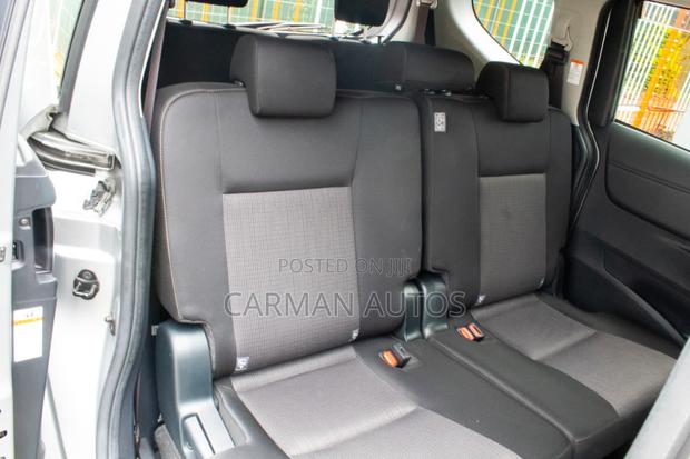 Toyota Sienta 1.5 FWD 2019 Silver